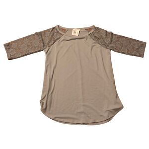 Zenana light blue/gray tone shirt- short sleeve, sleeves are Rose design lace |